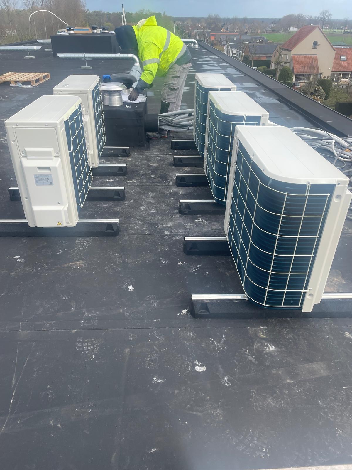 065ad674 f500 44a2 98ce b385d7b88bff