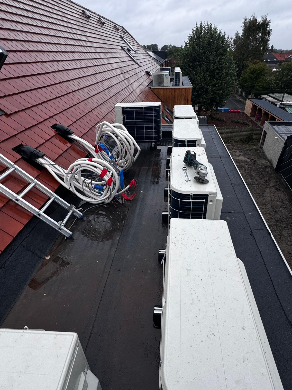 79f7ddcb d318 4b83 a4b2 50f1fb667e62