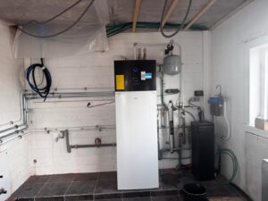 9b6b3c58 1e93 4b7d aba9 ee768c9b8aaa